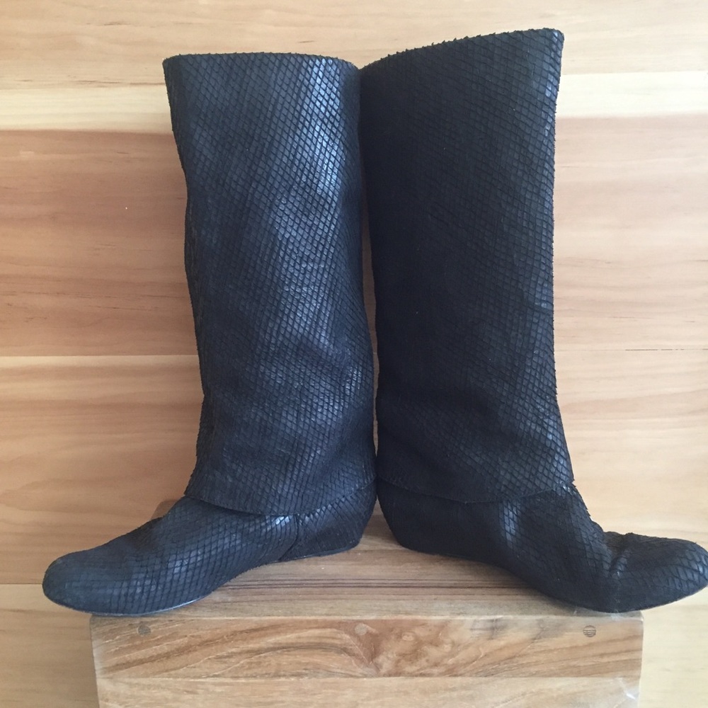 Elizabeth and James python boot - Picture 3 of 7